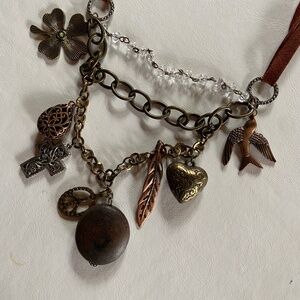 Vintage 90’s copper toned 3 tiered charm necklace